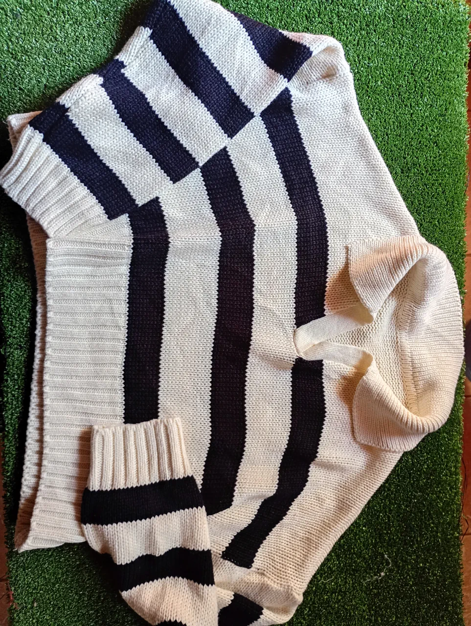 Sweater A ≠ - imagen 1