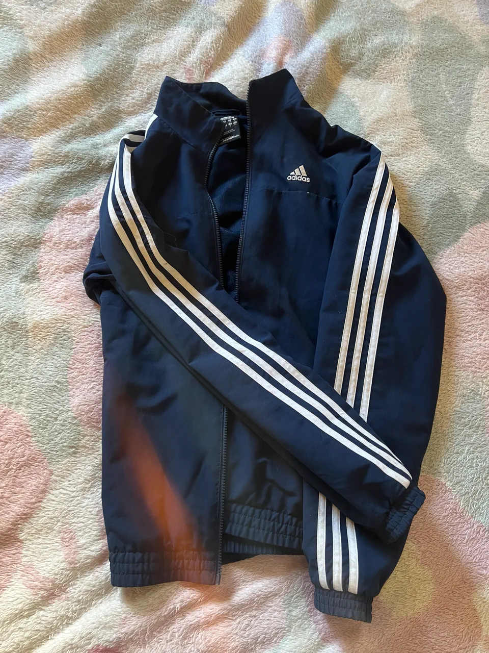 Buzo adidas · Talle S