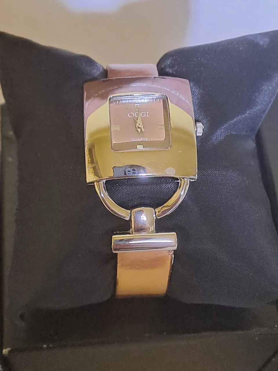 Reloj OGGI