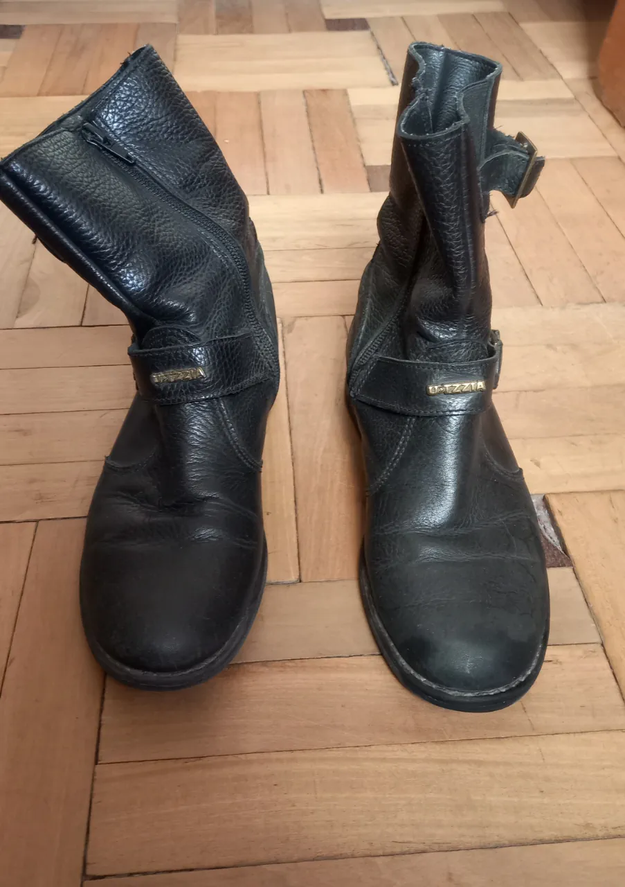 Botas Utzzia · Talle AR 37