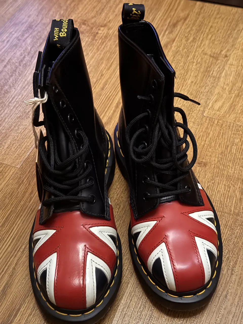 Dr. Martens · Talle AR 36