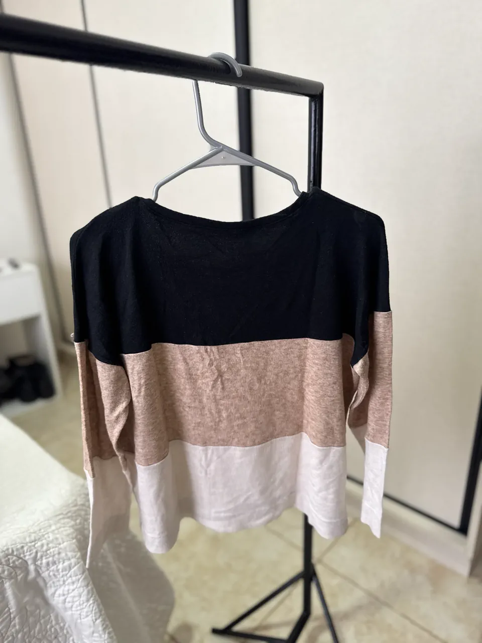 Sweater No recuerdo · Talle L
