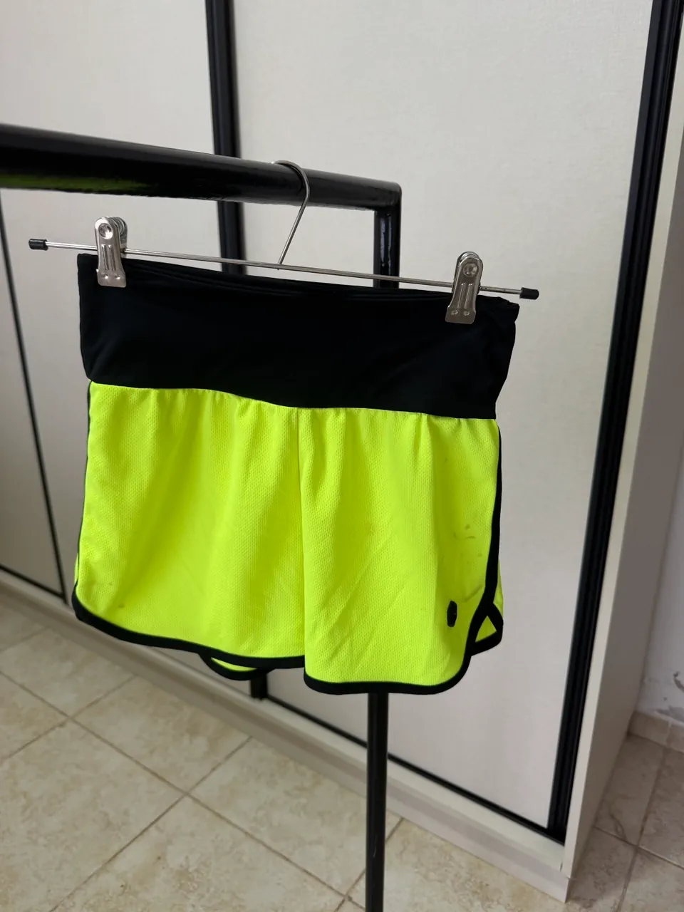 Short Vitnik · Talle 2