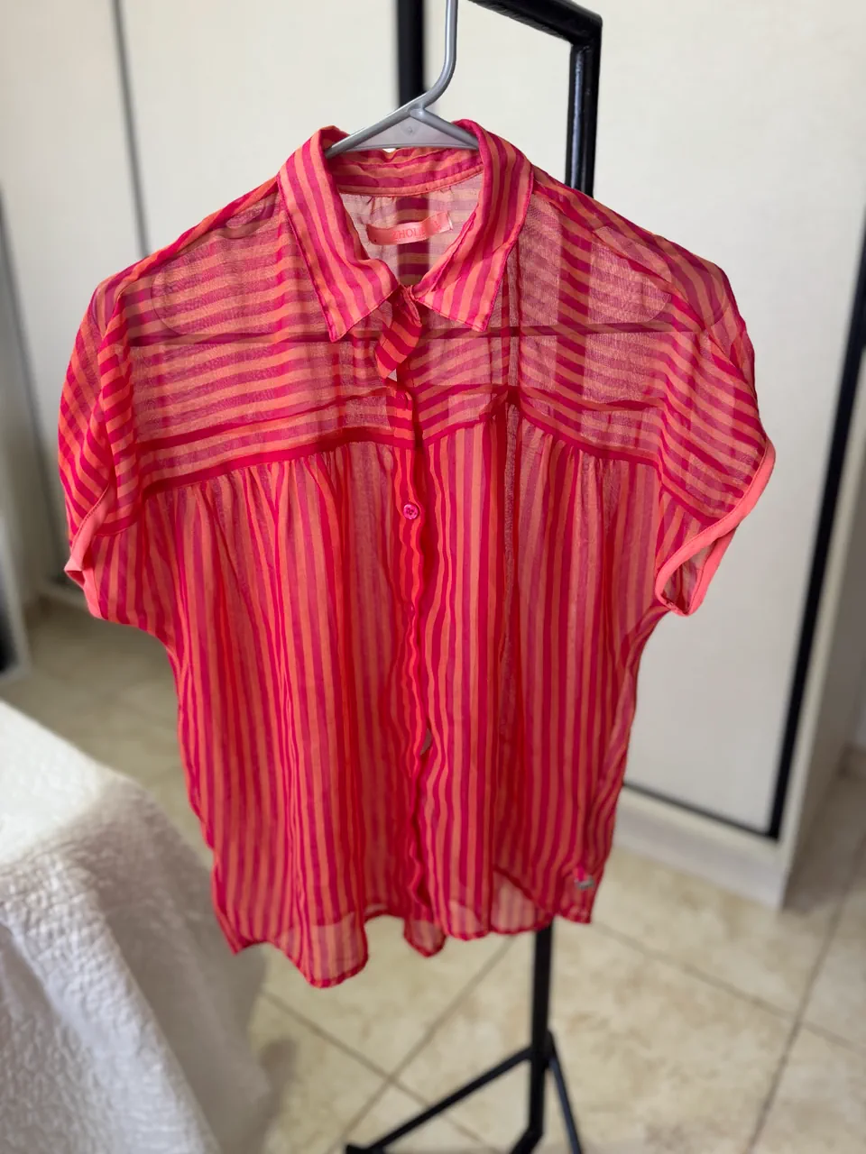 Camisa Zhoue · Talle L