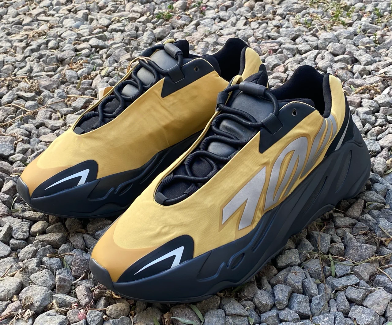 adidas · Talle US 9