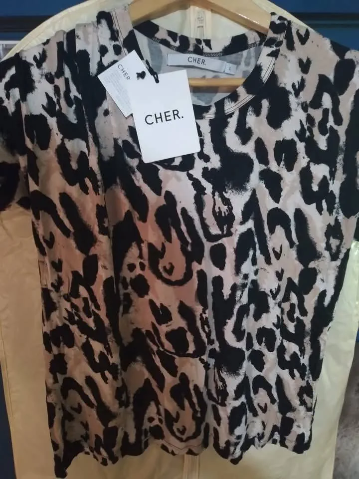 Remera CHER. - imagen 1