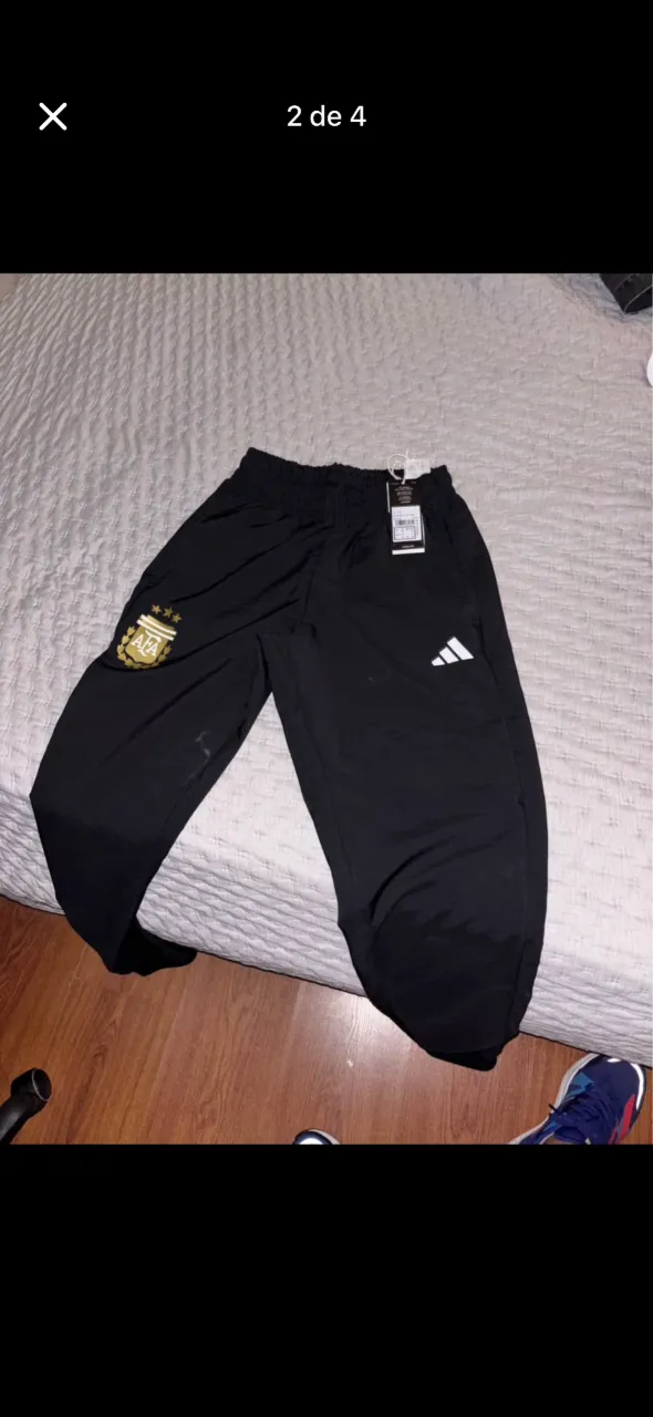 Pantalón adidas - imagen 1
