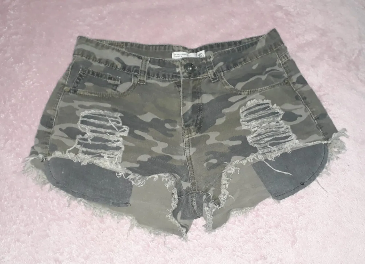 Short VERTU - imagen 1