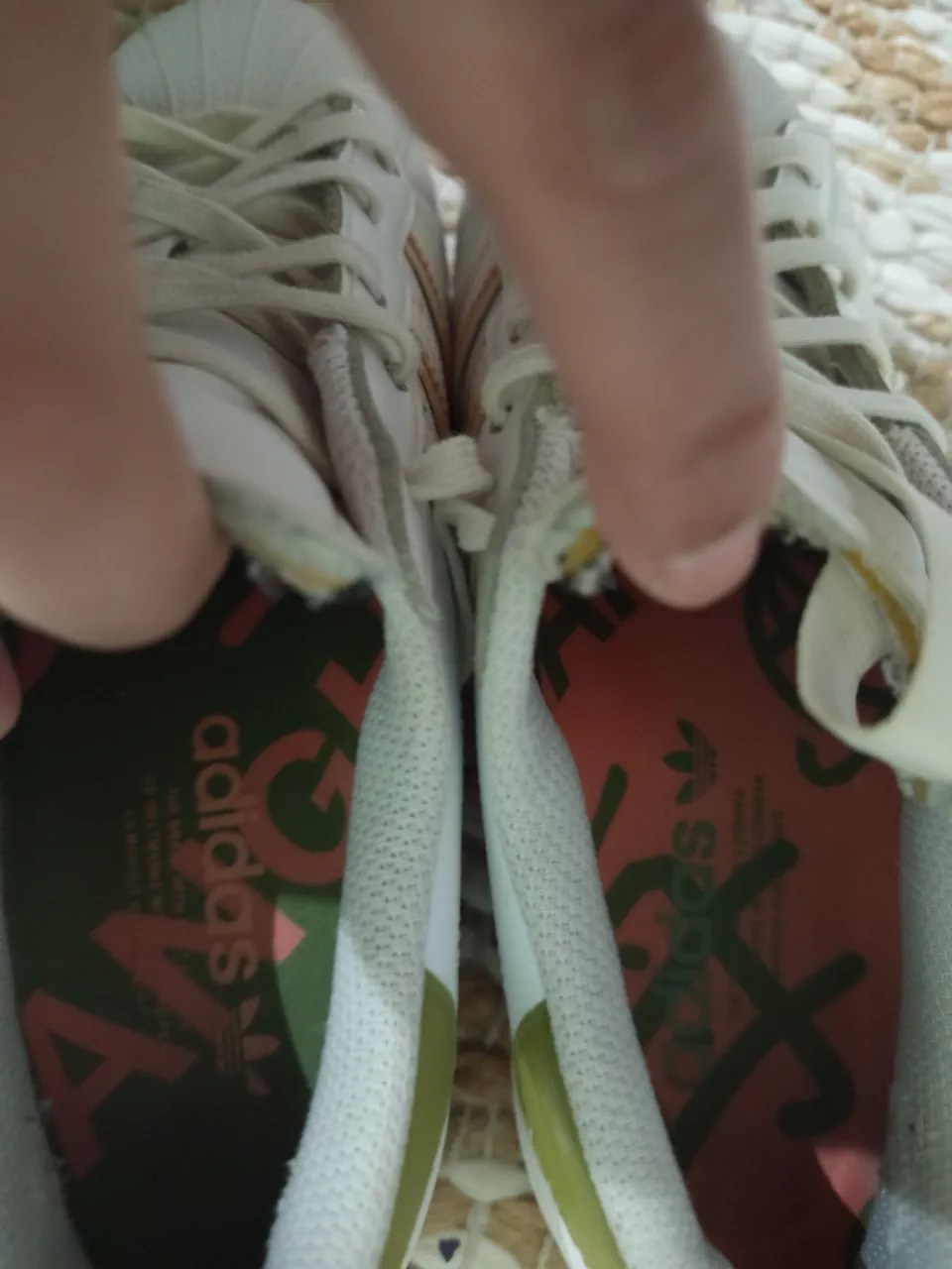 adidas · Talle AR 39