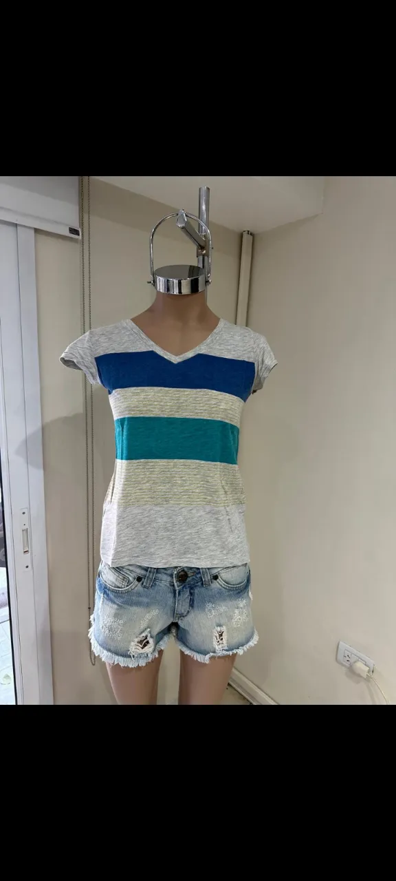 Remera Levi's - imagen 1
