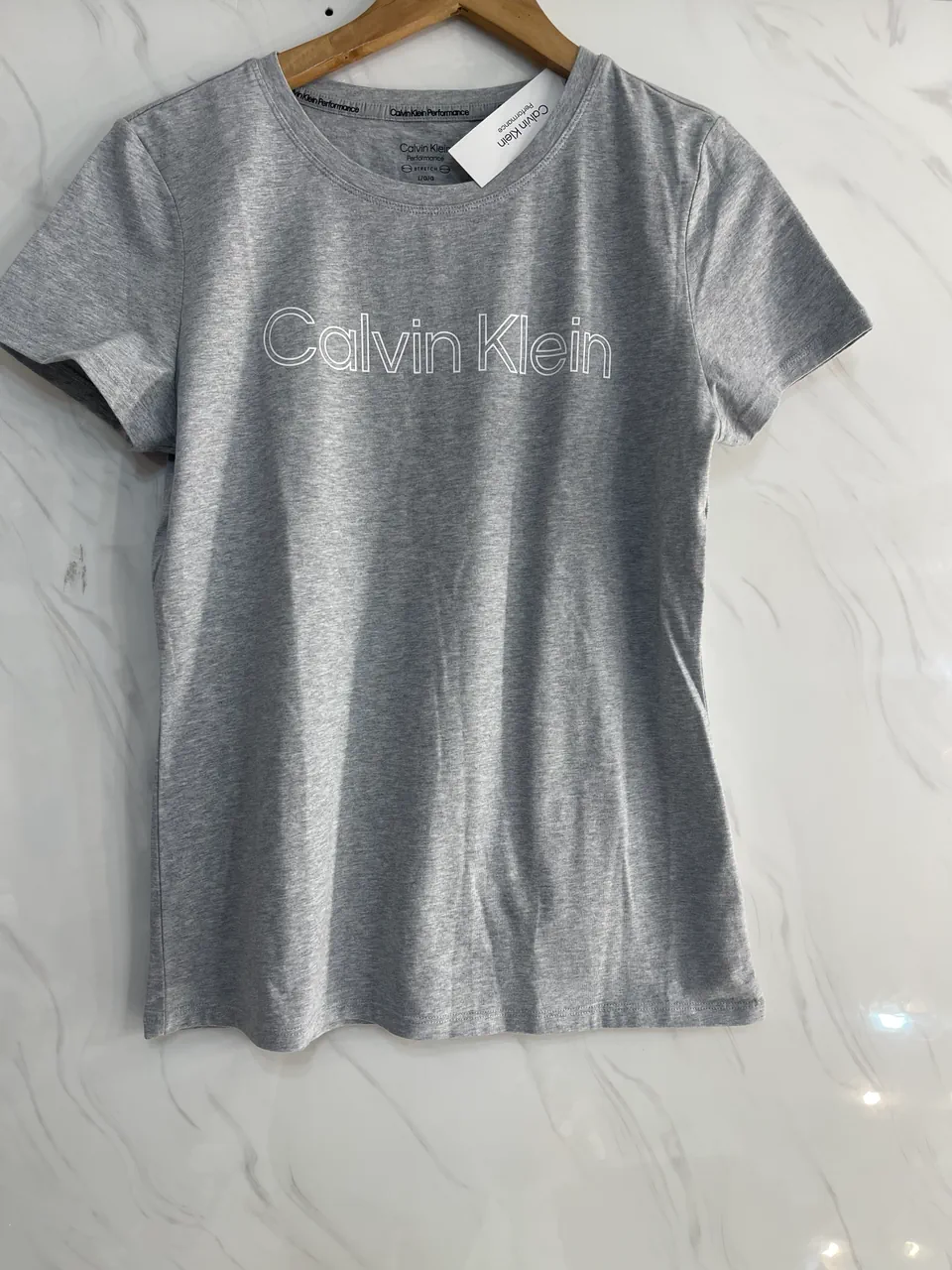 Remera Calvin Klein - imagen 1