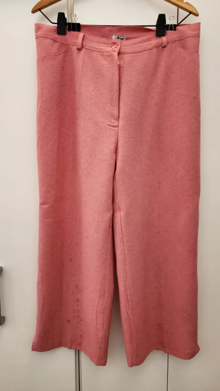 Pantalón A ≠ · Talle M