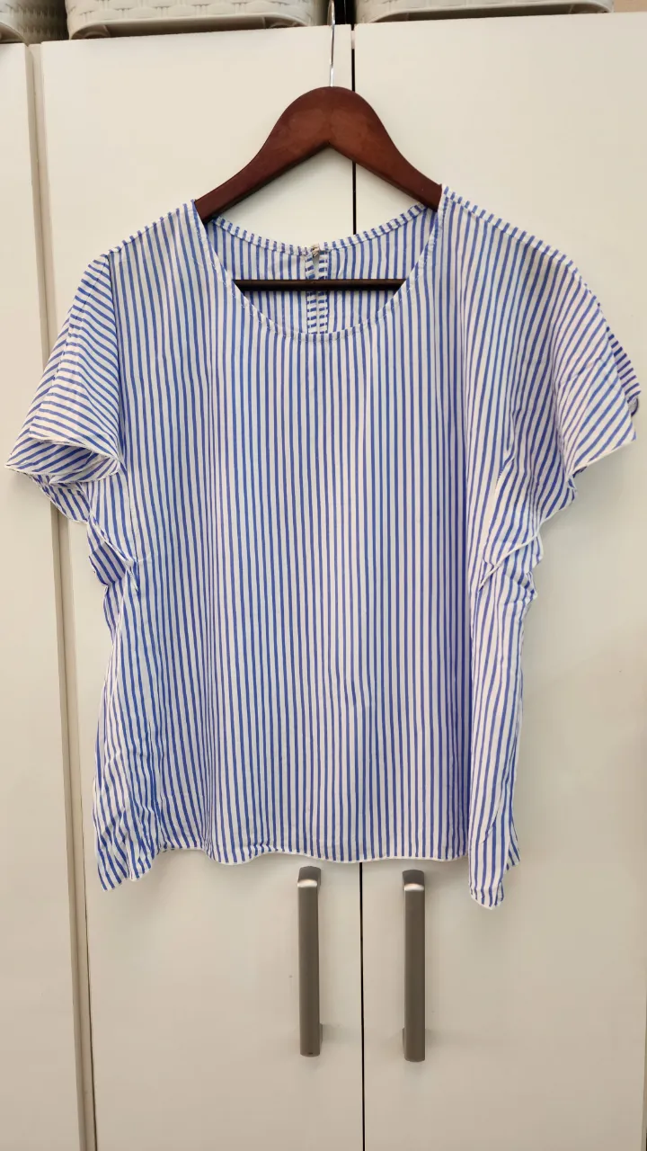 Blusa A ≠ - imagen 1