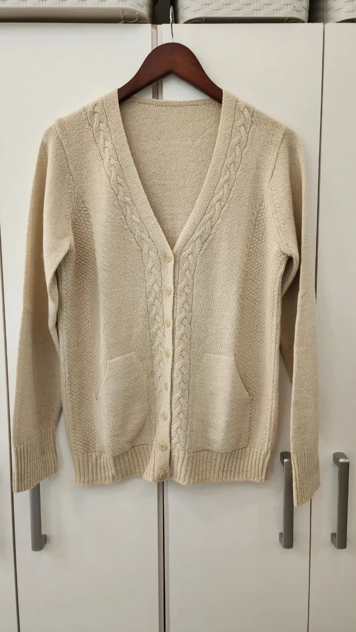 Cardigan A ≠ - imagen 1