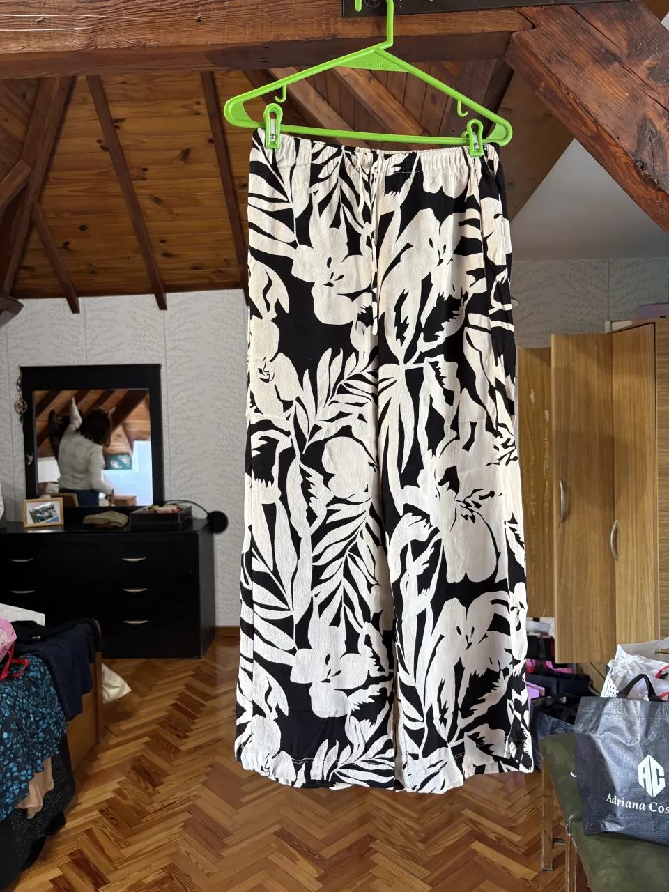 Pantalón Akiabara · Talle M