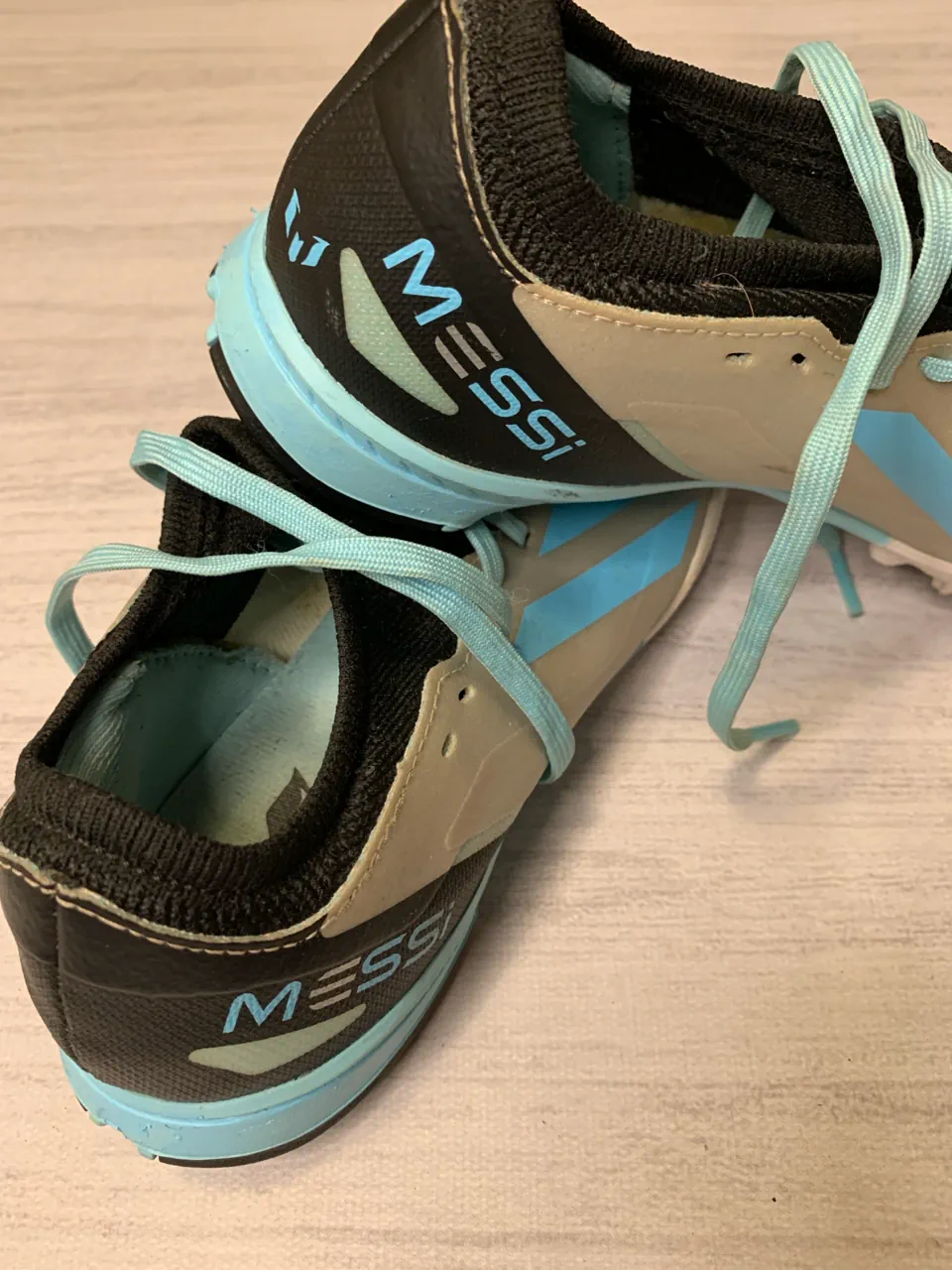 Botín de fútbol adidas - imagen 4