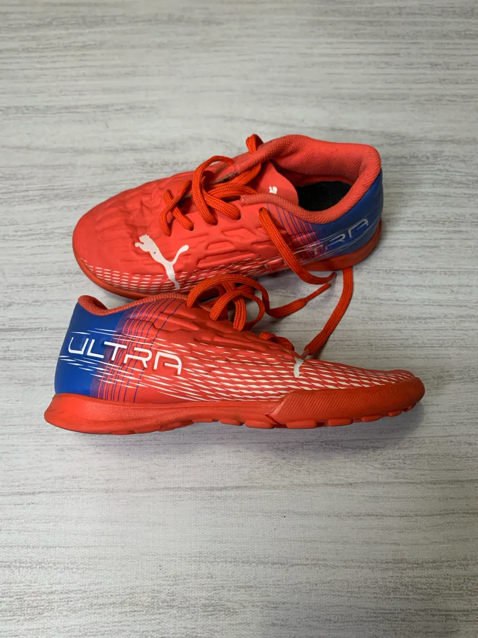 Botín de fútbol Puma - imagen 2