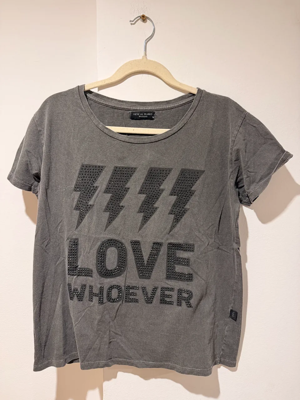 Remera Vete al diablo · Talle M