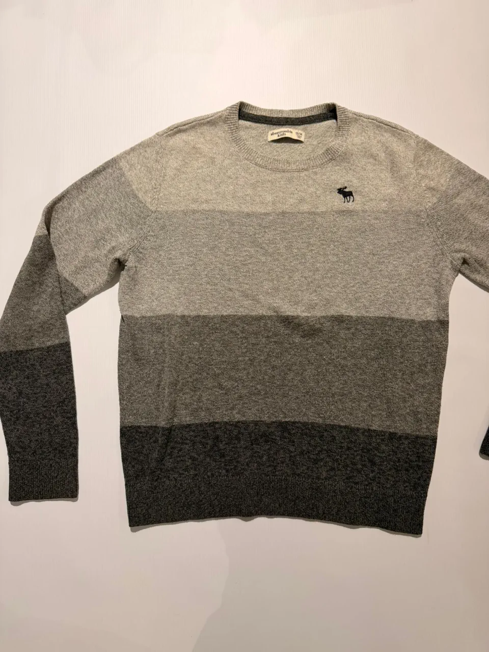 Sweater de cuello redondo Abercrombie · Talle 14 años / 164 cm