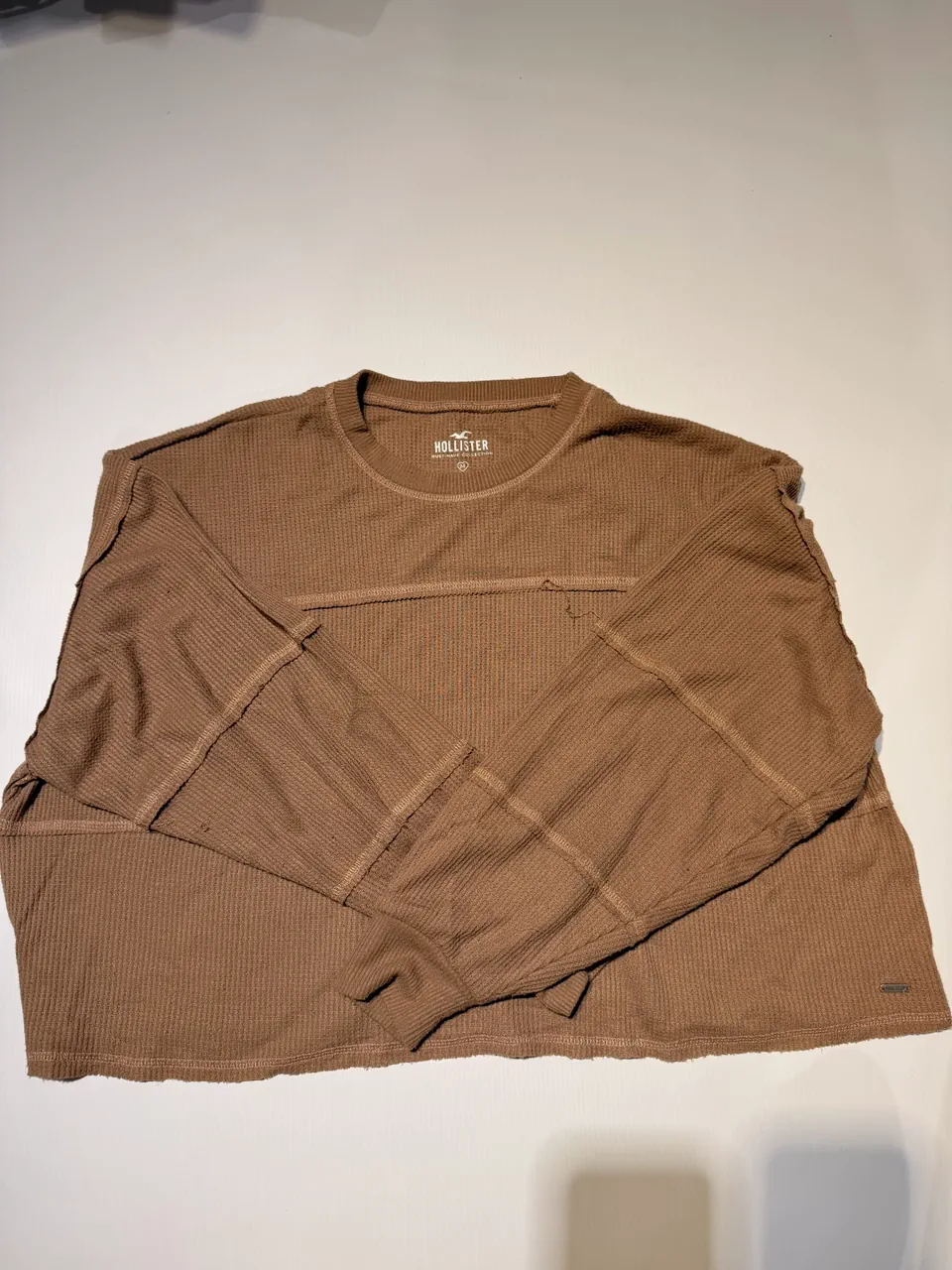Remera Hollister · Talle M