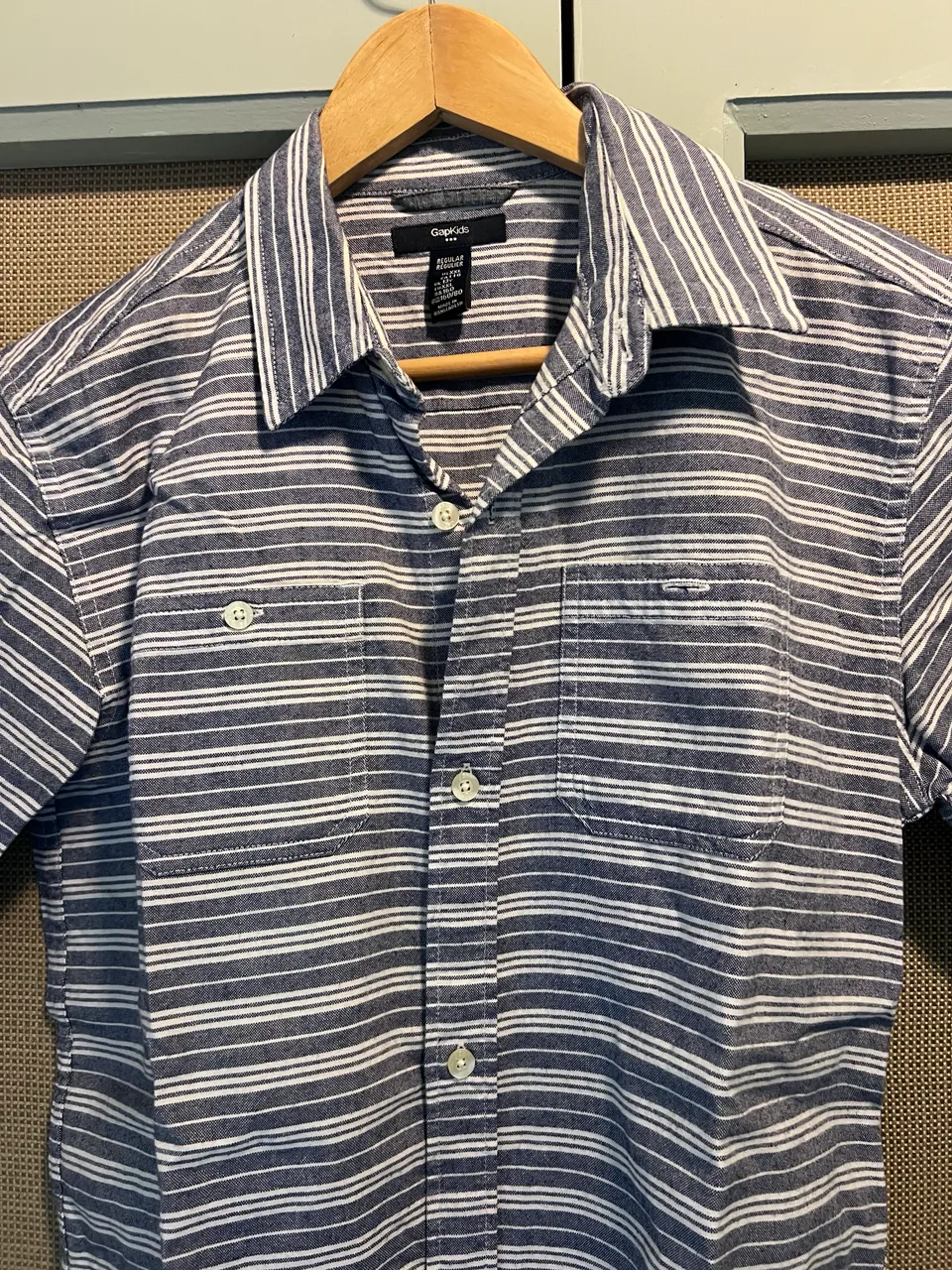 Camisa manga corta GAP · Talle 13 años / 158 cm