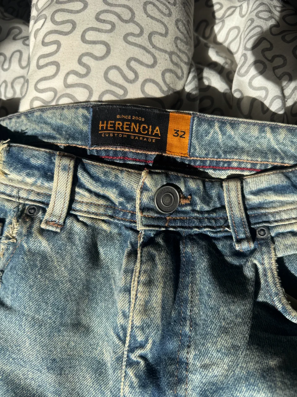 Jean Herencia Custom Garage · Talle US 32