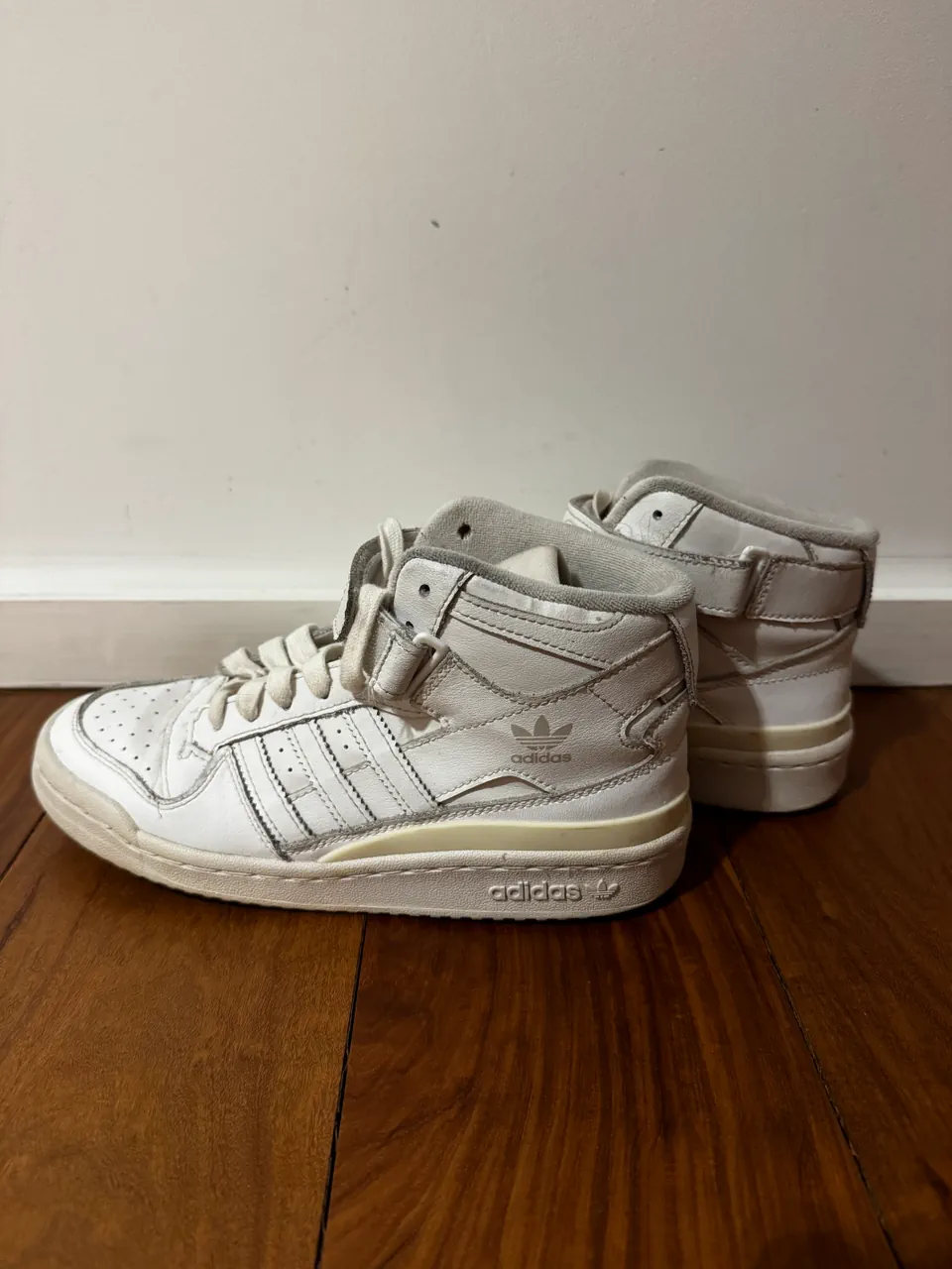 adidas · Talle US 5.5