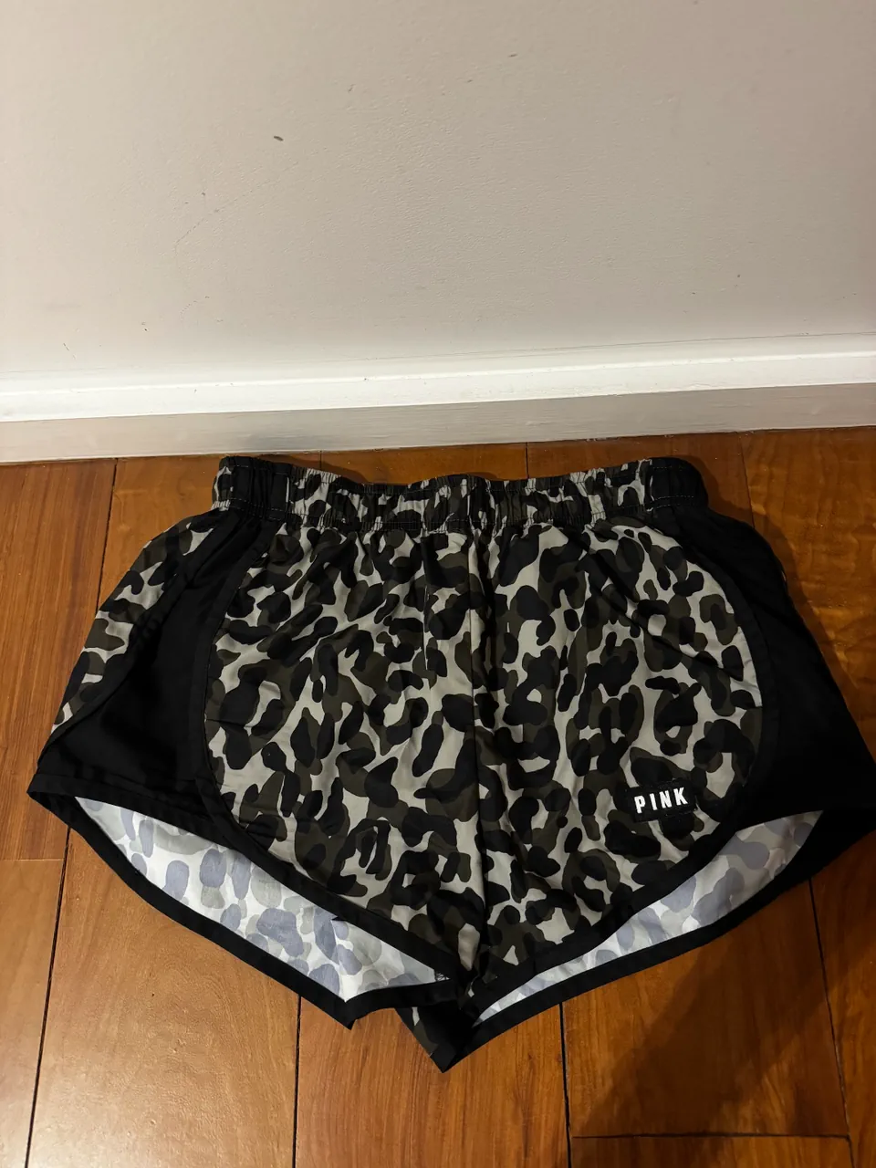 Short Victoria's Secret · Talle XS