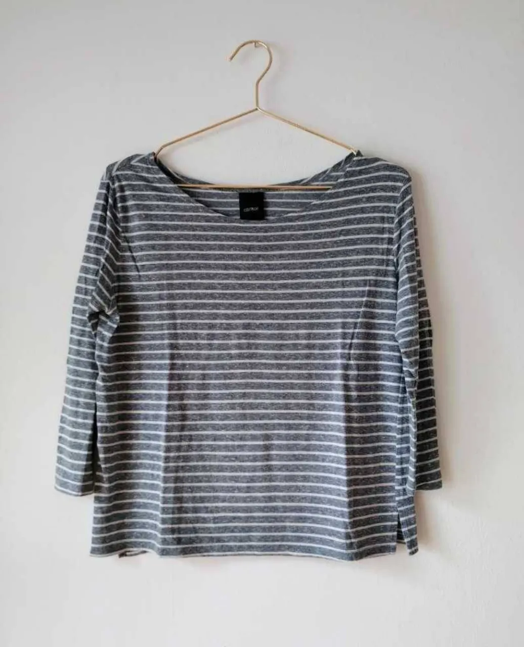 Remera Complot · Talle M
