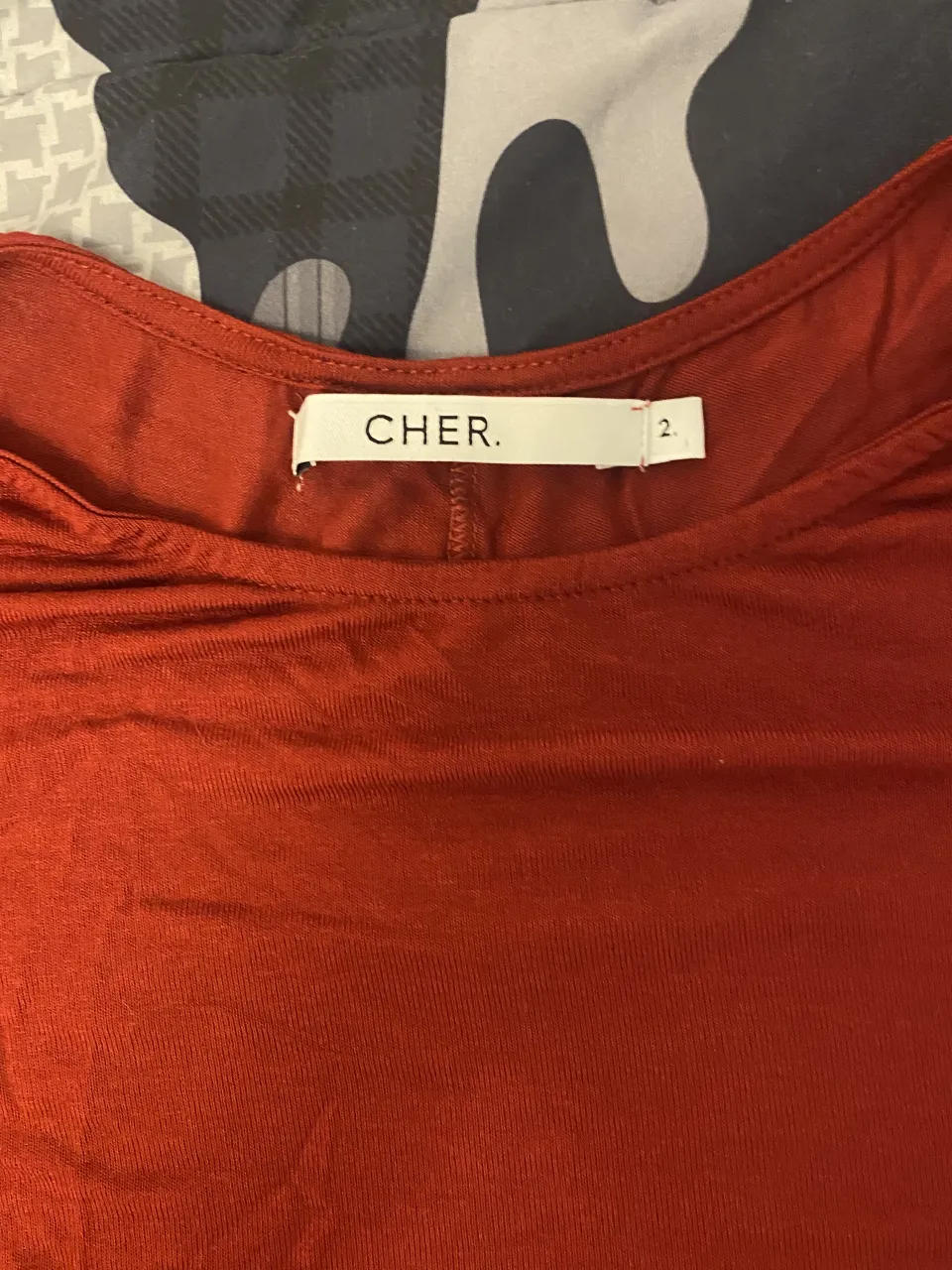 Remera CHER. · Talle 2