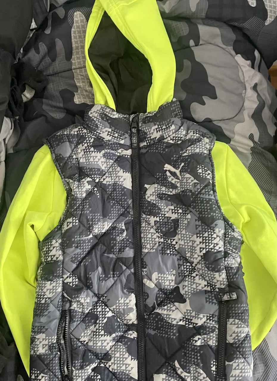 Buzo Puma · Talle M