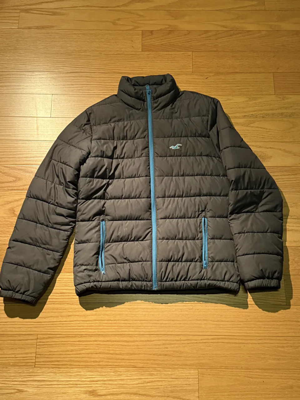 Hollister · Talle M