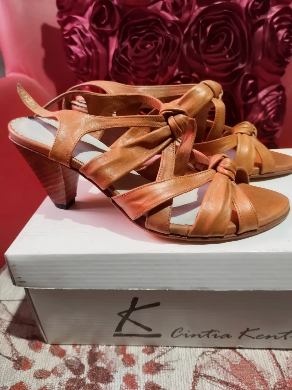 Cintia kentros · Talle AR 38