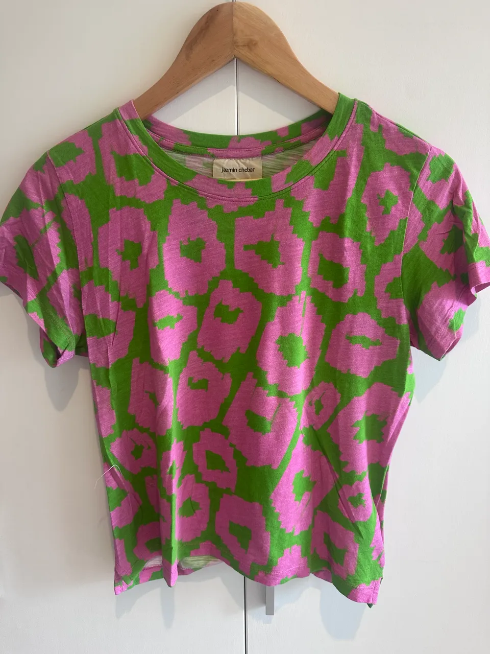 Remera Jazmín Chebar - imagen 1