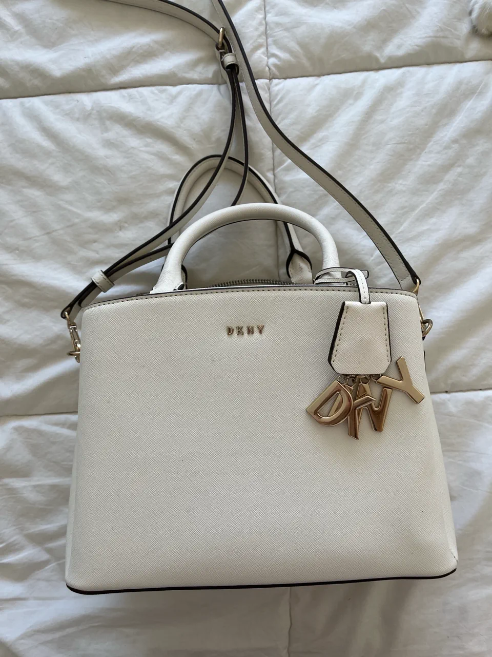 DKNY