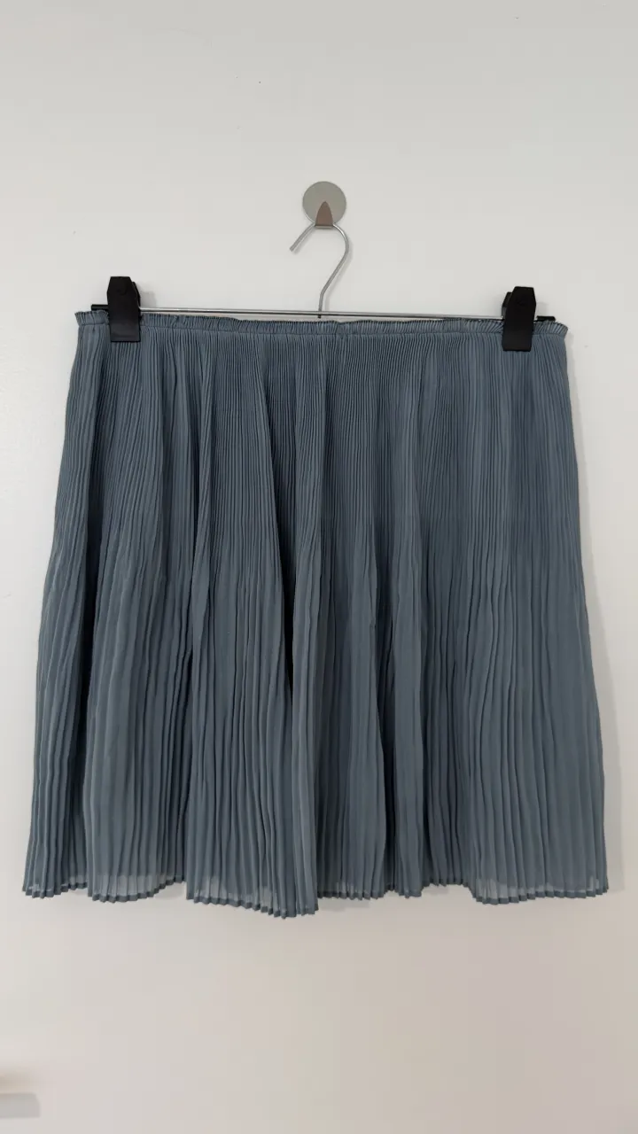 Minifalda H&M · Talle L