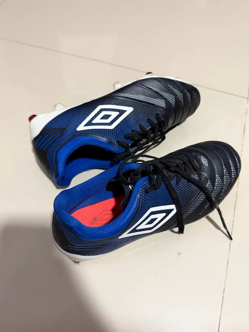 Umbro · Talle AR 38