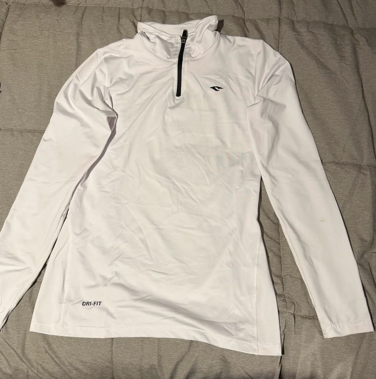 Buzo Dri-Fit - imagen 1