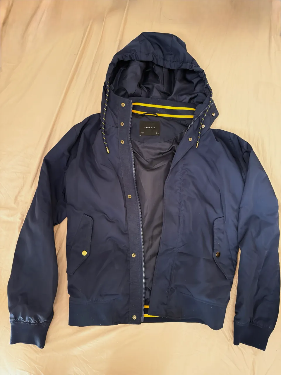 Zara Man · Talle L