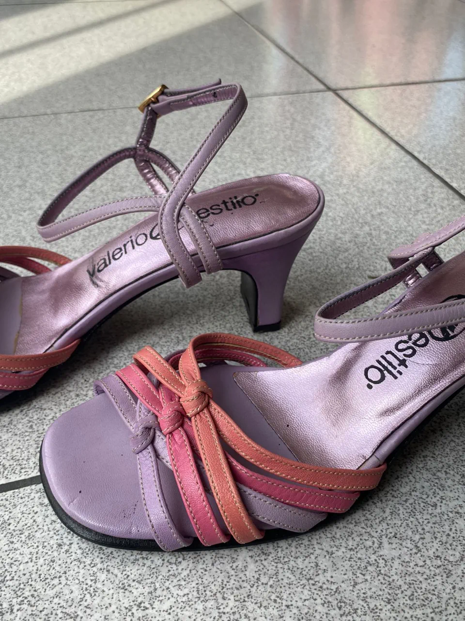 Sandalias Valerio estilo - imagen 2