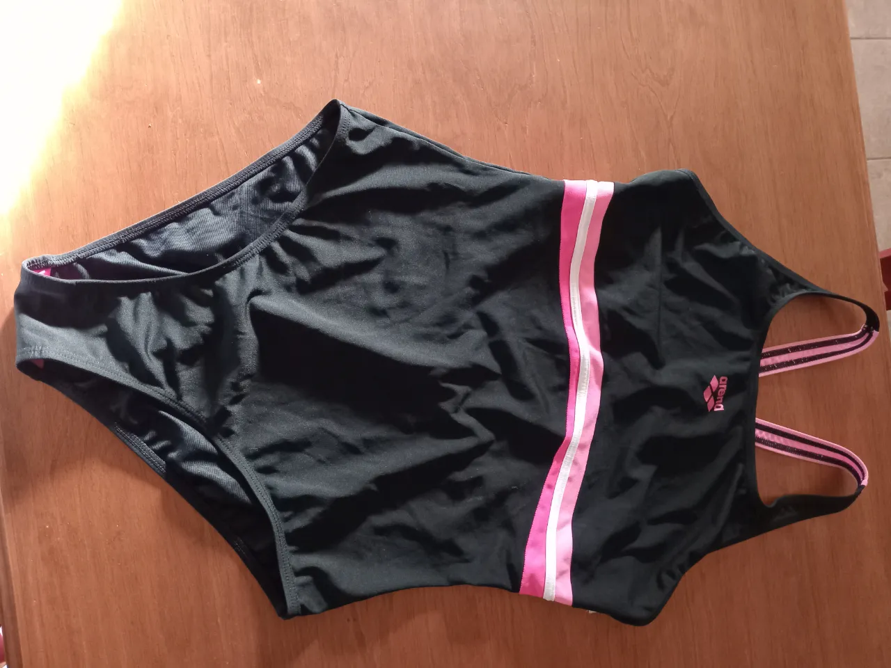 Traje de baño Arena · Talle L
