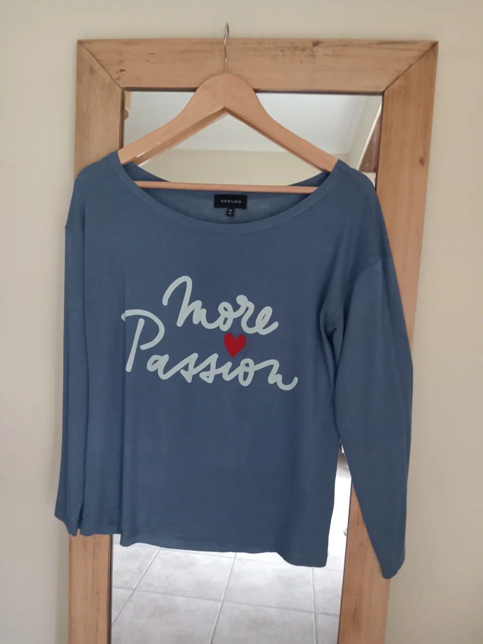 Remera Kosiuko · Talle L