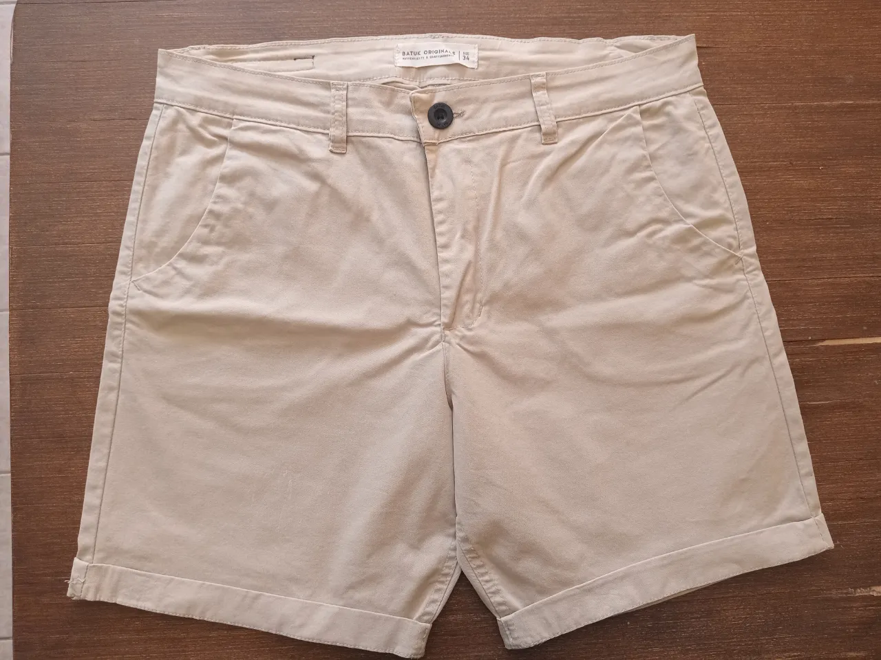 Short Batuk originals · Talle EU 34