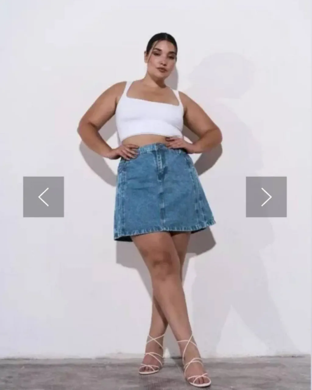 Minifalda Cheta jeans · Talle MEX/ARG 48