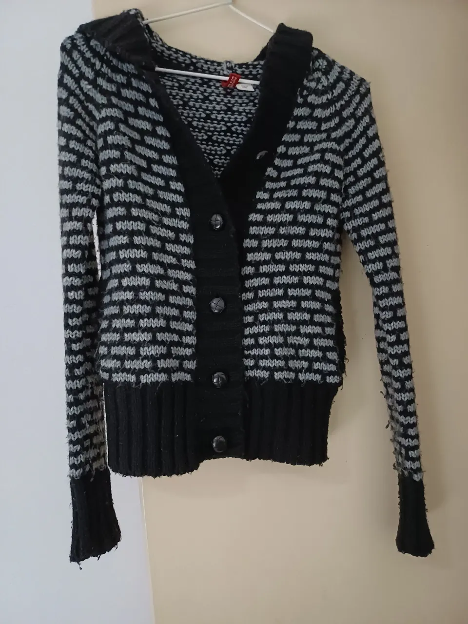 Cardigan Divided h&m · Talle S