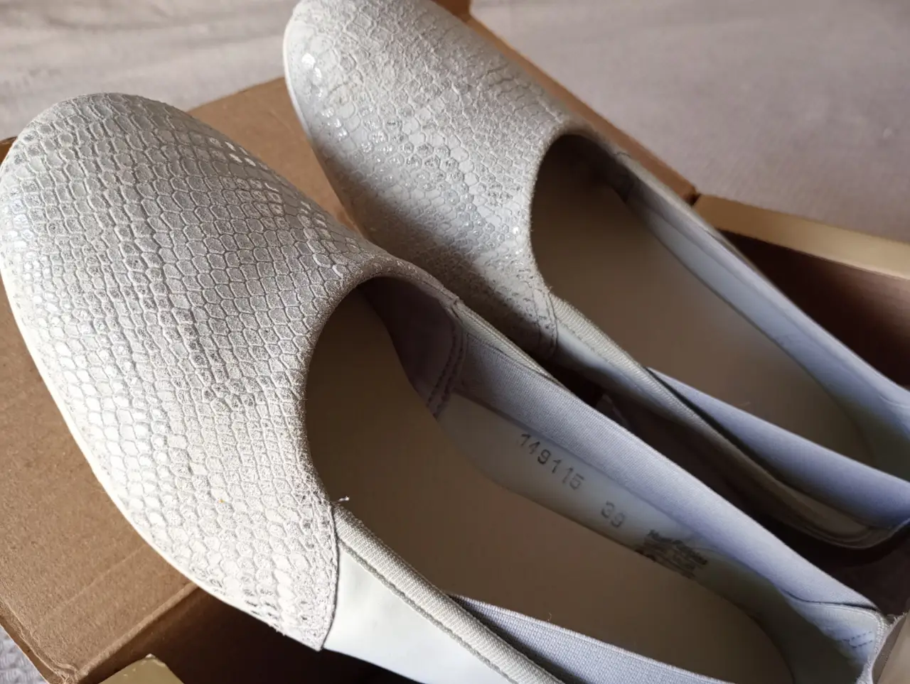 Hush Puppies · Talle AR 38