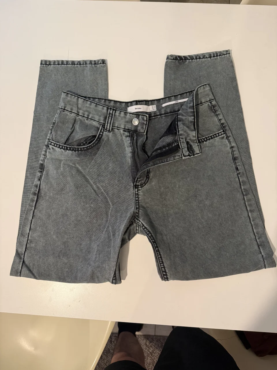 Jean Bershka · Talle M