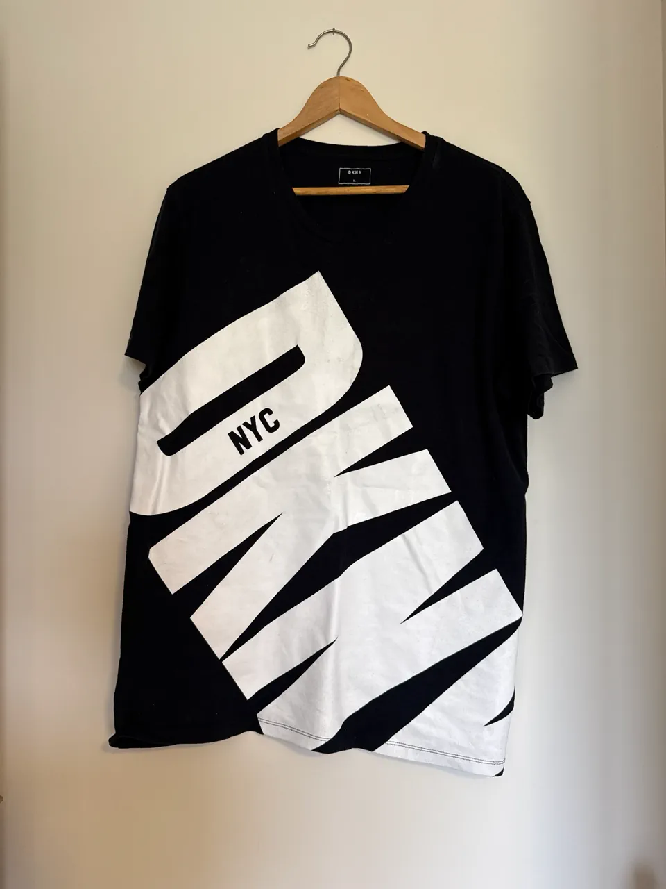 Remera DKNY - imagen 1