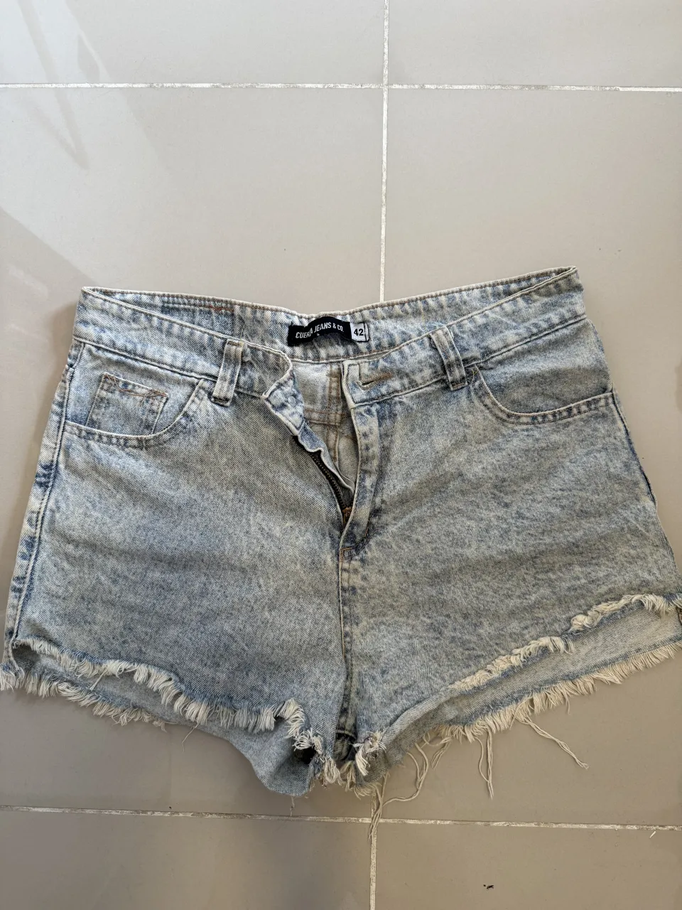 Short A+ - imagen 1