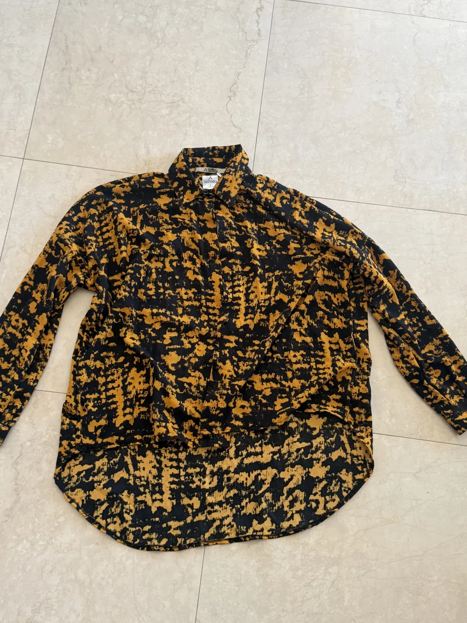 Camisa Carolina olloqui · Talle único